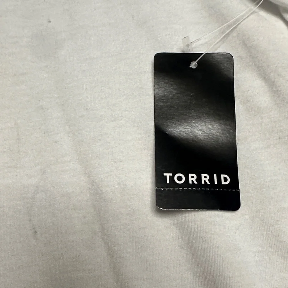 Torrid White Graphic T-Shirt - Picture 2 of 4